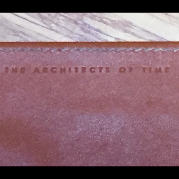 EBEL Luxurious Tan Watch Box W/Suede Lining - Picture 9 of 11